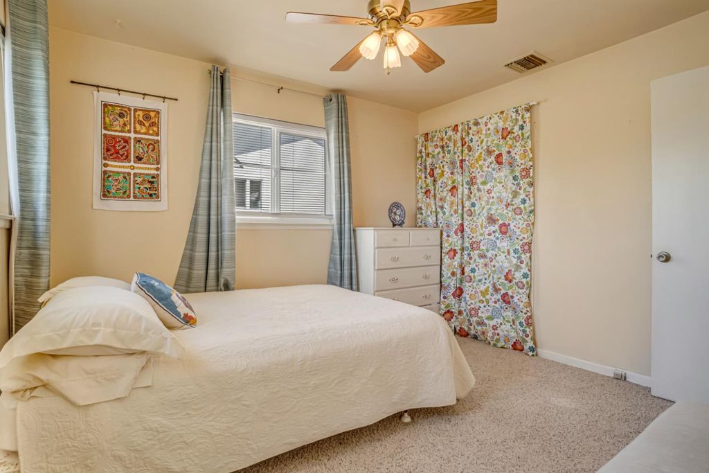 Image 22 of property listing at 2545 Dewitt Avenue, Clovis, CA 93612