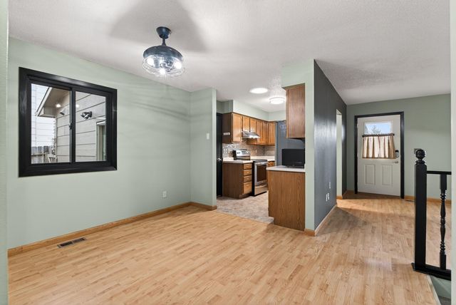 616 Jefferson Lane NW, Elk River, MN 55330