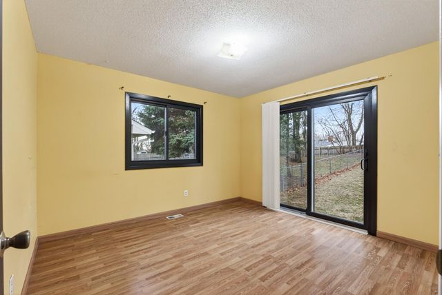 616 Jefferson Lane NW, Elk River, MN 55330