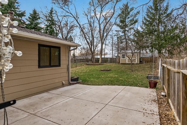 616 Jefferson Lane NW, Elk River, MN 55330