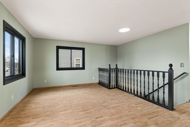 616 Jefferson Lane NW, Elk River, MN 55330