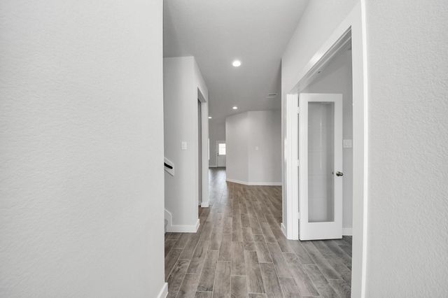12038 Maple Oak Drive, Houston, TX 77066