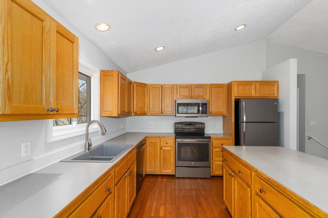 13875 Rolling Creek Drive, Lowell, MI 49331