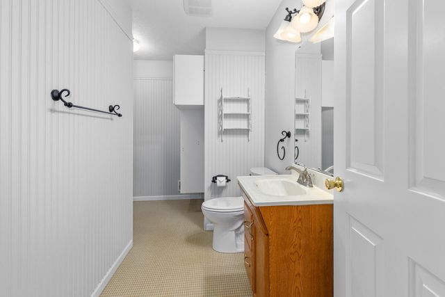 13875 Rolling Creek Drive, Lowell, MI 49331