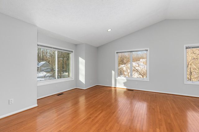 13875 Rolling Creek Drive, Lowell, MI 49331