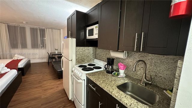 19201 Collins Ave 1029, Sunny Isles Beach, FL 33160