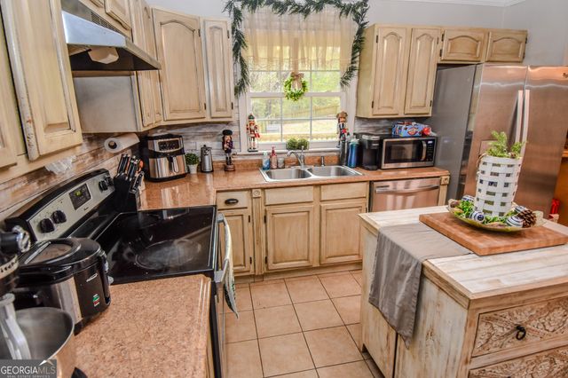 871 Lifsey Springs Road, Molena, GA 30258