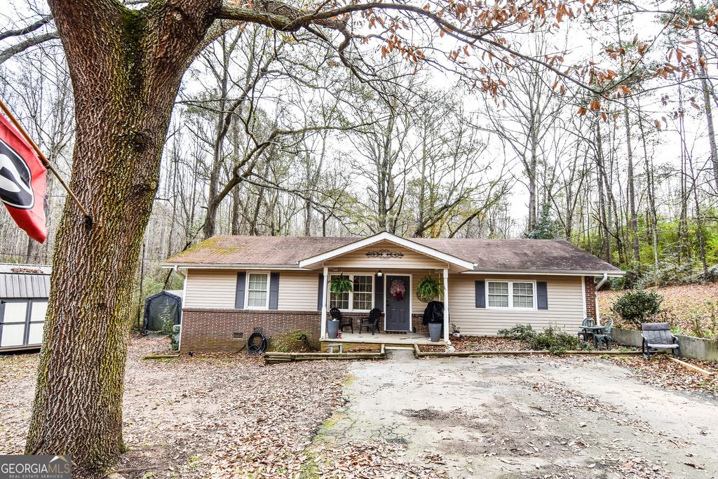 871 Lifsey Springs Road, Molena, GA 30258