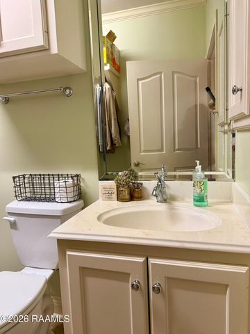 1046 Woodridge Drive, Breaux Bridge, LA 70517