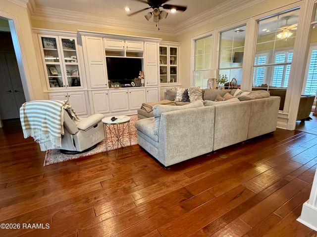 1046 Woodridge Drive, Breaux Bridge, LA 70517