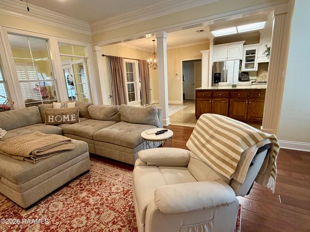 1046 Woodridge Drive, Breaux Bridge, LA 70517