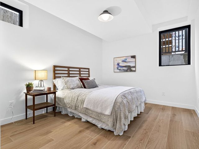 192 Washington Street A, Somerville, MA 02143