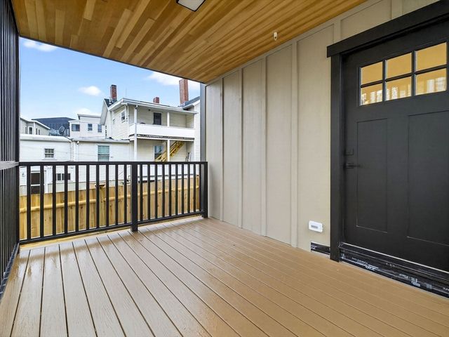 192 Washington Street A, Somerville, MA 02143