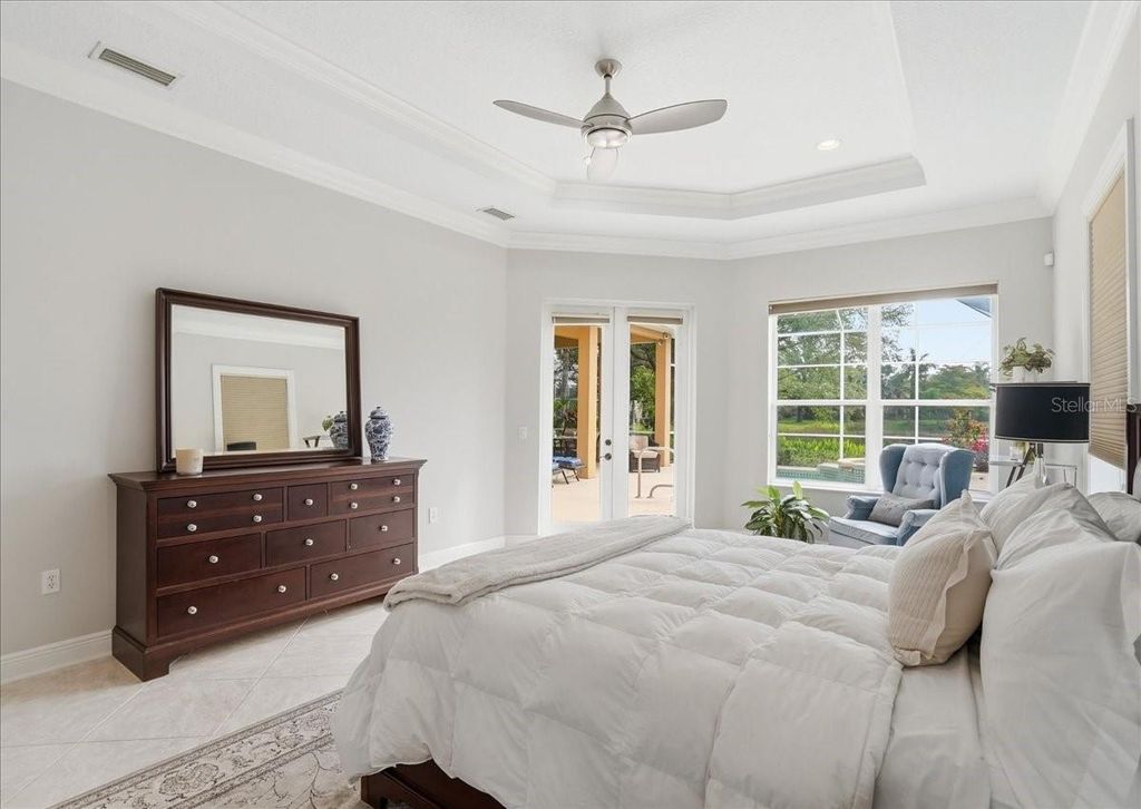 Image 14 of property listing at 8843 17TH AVENUE CIRCLE NW, Bradenton, FL 34209
