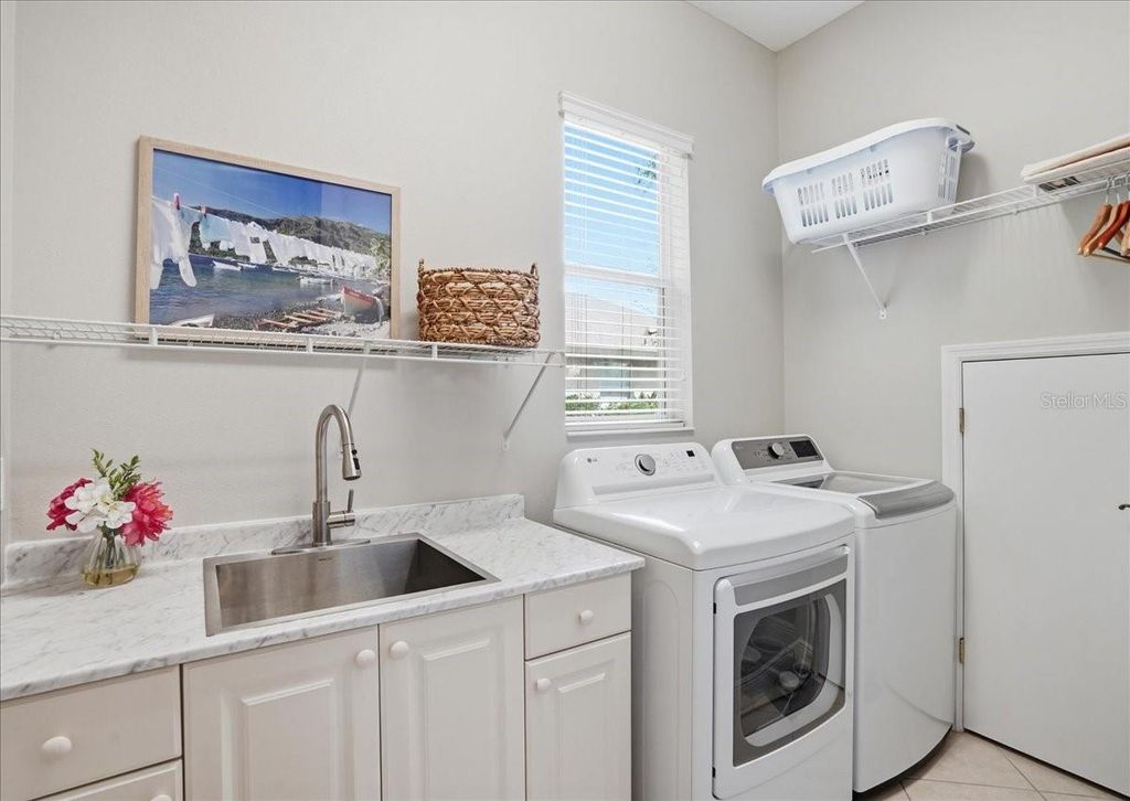 Image 24 of property listing at 8843 17TH AVENUE CIRCLE NW, Bradenton, FL 34209