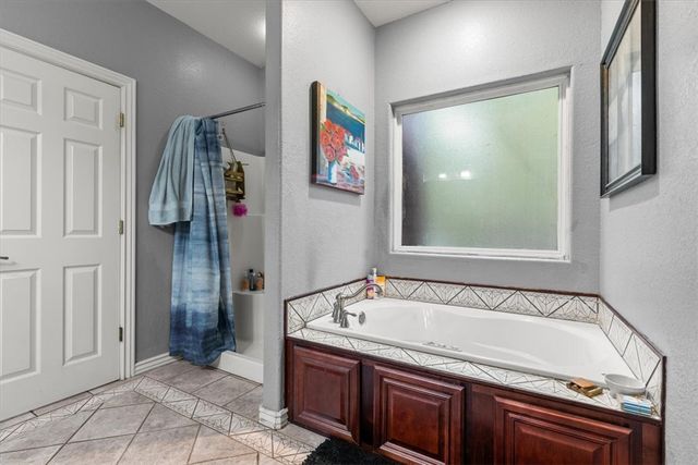 3 Appleby Lane, Bella Vista, AR 72715