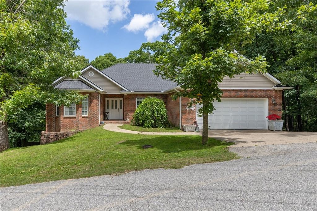 3 Appleby Lane, Bella Vista, AR 72715