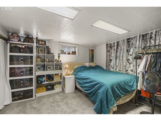 239 E 14TH Ave, Eugene, OR 97401