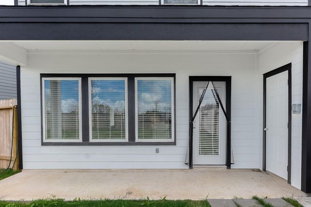 2837 Lisburn Terrace Ln, Houston, TX 77051