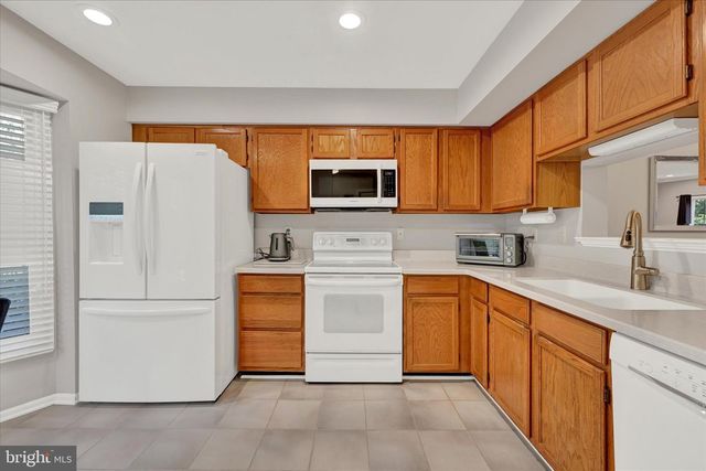 22 GREENSHIRE LN, Owings Mills, MD 21117