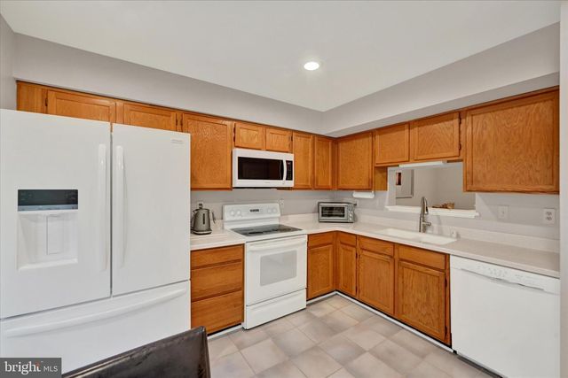 22 GREENSHIRE LN, Owings Mills, MD 21117