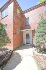 5876 Sunshine Drive 111 (1N), St Louis, MO 63109