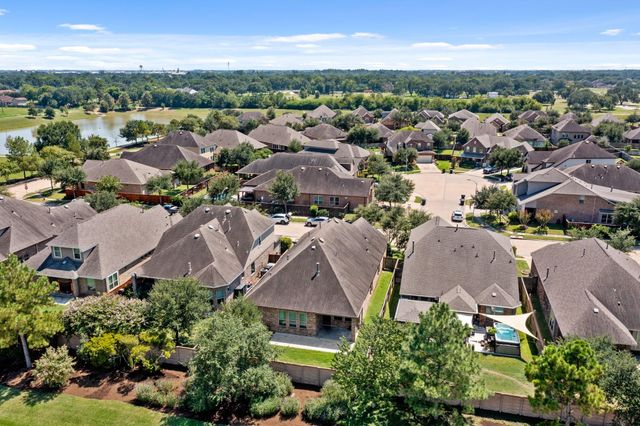6318 Wolf Run Drive, Katy, TX 77493