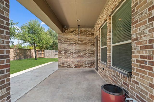 6318 Wolf Run Drive, Katy, TX 77493