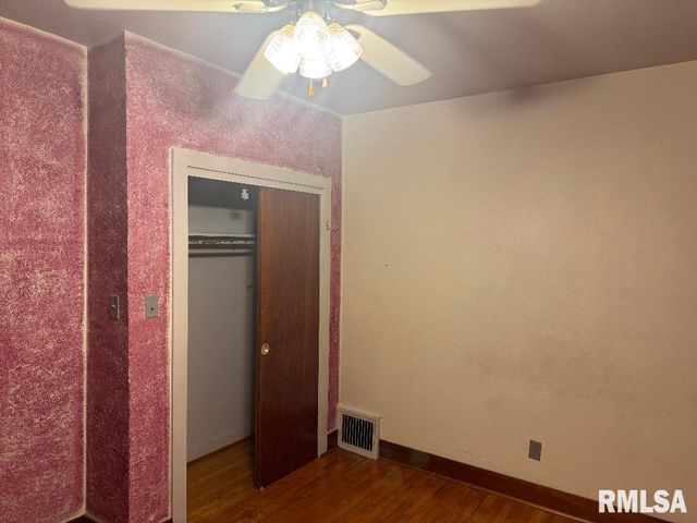 610 SW CAMBLIN Avenue, Peoria, IL 61603