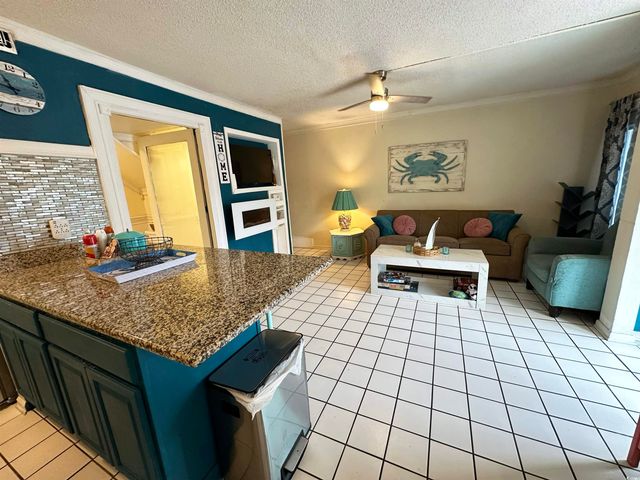 307 20th Ave S Apt 4A, Myrtle Beach, SC 29577