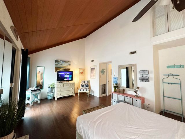 307 20th Ave S Apt 4A, Myrtle Beach, SC 29577