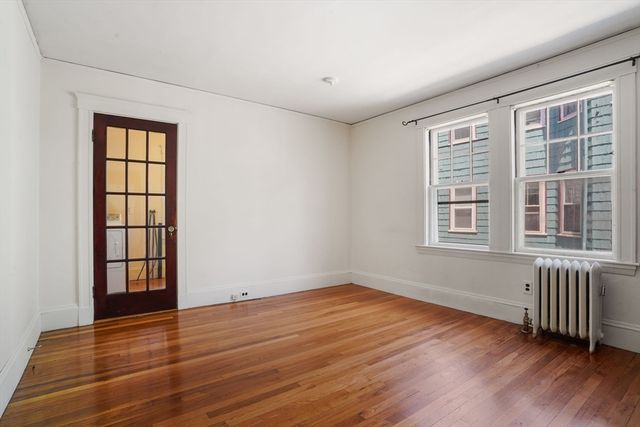 379-381 Newtonville Ave, Newton, MA 02460