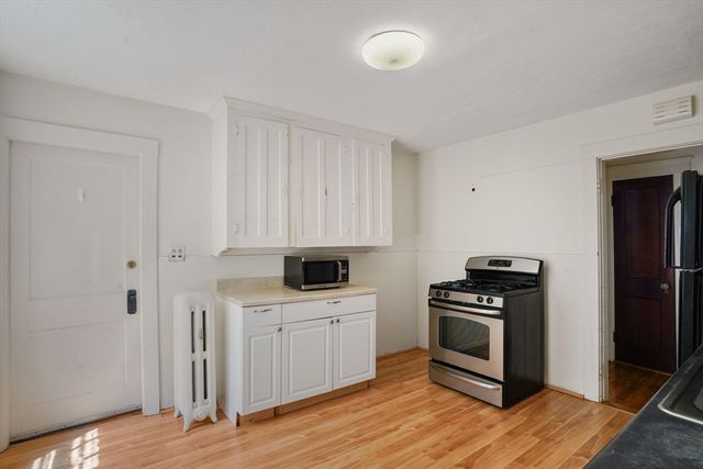 379-381 Newtonville Ave, Newton, MA 02460