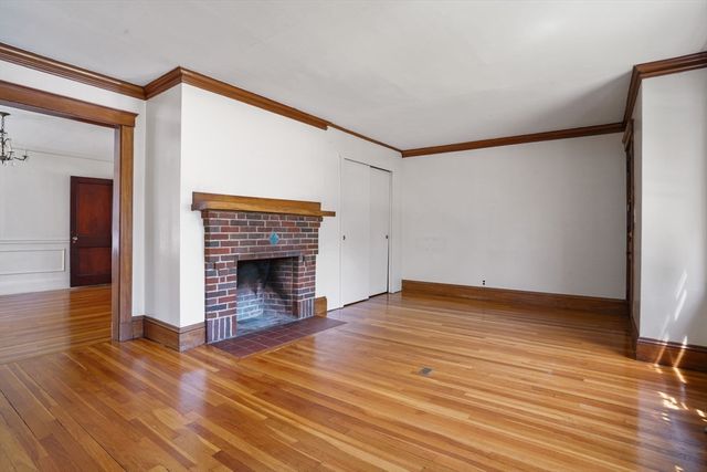 379-381 Newtonville Ave, Newton, MA 02460