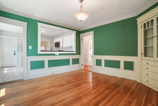 379-381 Newtonville Ave, Newton, MA 02460