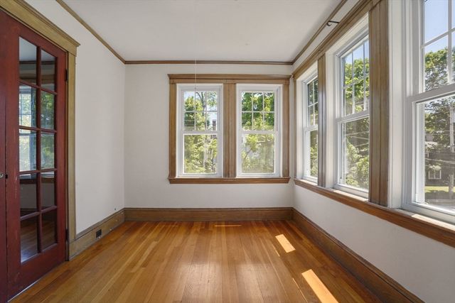 379-381 Newtonville Ave, Newton, MA 02460