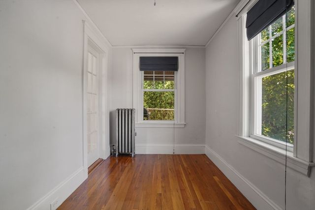 379-381 Newtonville Ave, Newton, MA 02460