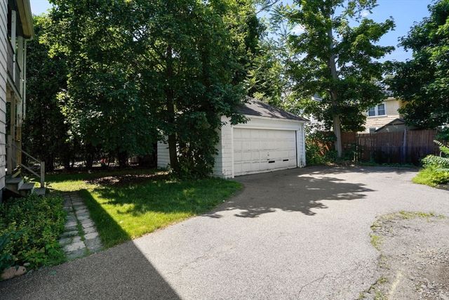 379-381 Newtonville Ave, Newton, MA 02460