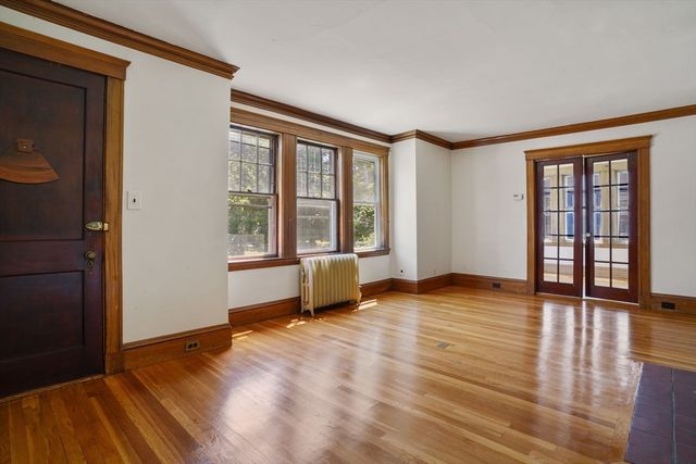 379-381 Newtonville Ave, Newton, MA 02460