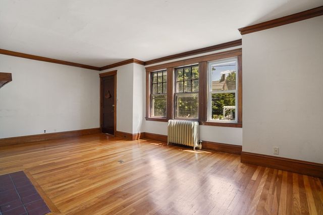 379-381 Newtonville Ave, Newton, MA 02460