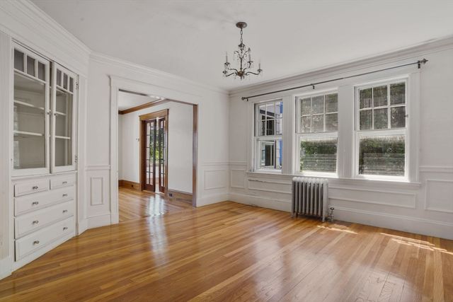 379-381 Newtonville Ave, Newton, MA 02460