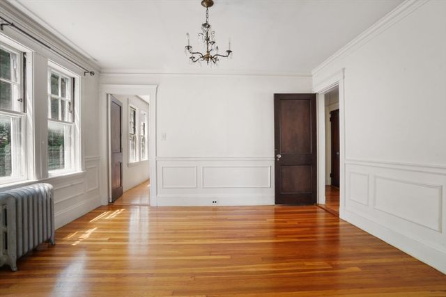 379-381 Newtonville Ave, Newton, MA 02460