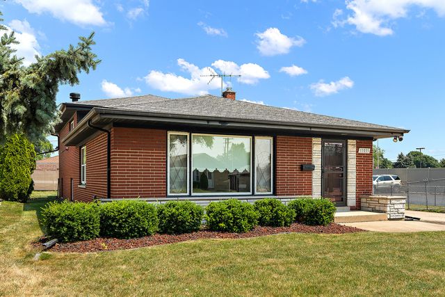 11035 LOMBARD Avenue, Chicago Ridge, IL 60415