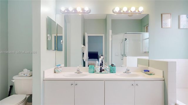 12808 SW 132nd Ter, Miami, FL 33186