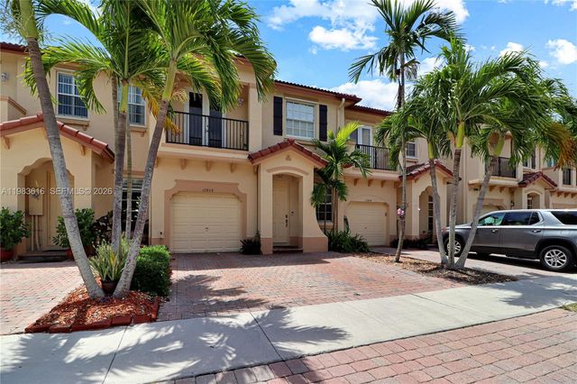 12808 SW 132nd Ter, Miami, FL 33186