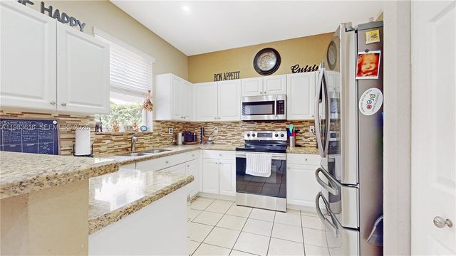 12808 SW 132nd Ter, Miami, FL 33186