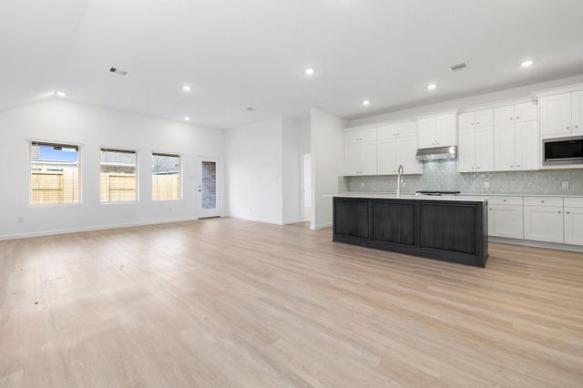 30342 Centipede Grove Lane, Fulshear, TX 77423