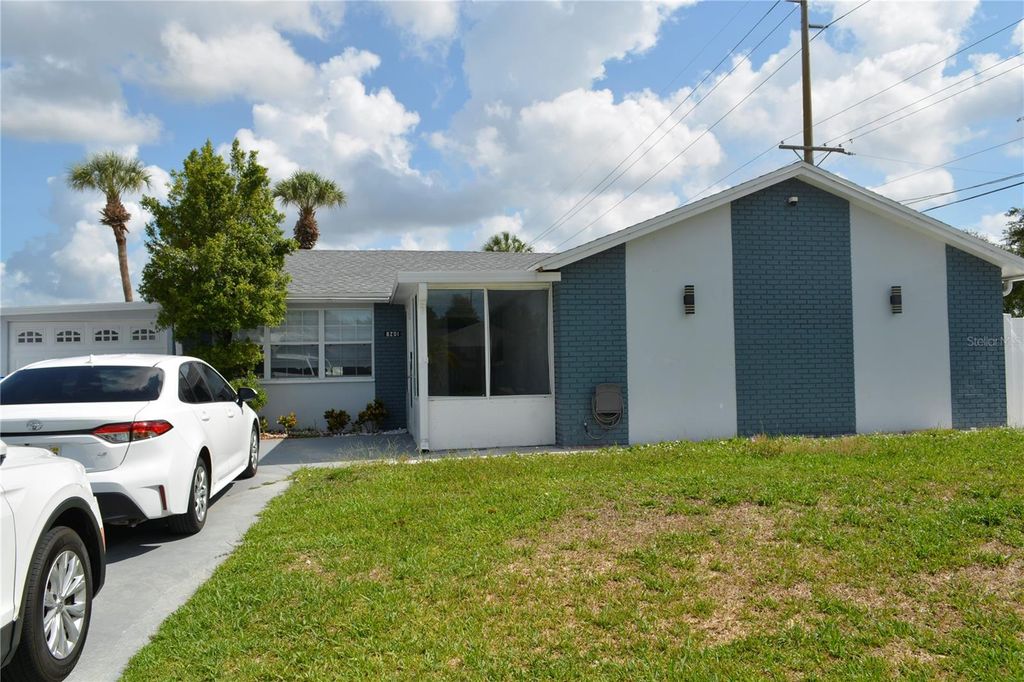 8201 DONALDSON DRIVE, Tampa, FL 33615