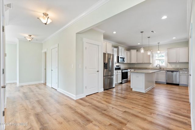 108 S Lamplighters Walk, Hampstead, NC 28443