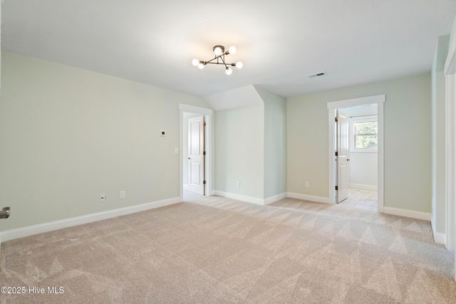 108 S Lamplighters Walk, Hampstead, NC 28443